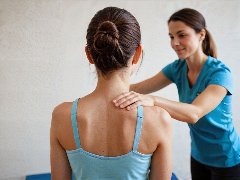 Low-frequency electrotherapy - nerve injury therapeutic device